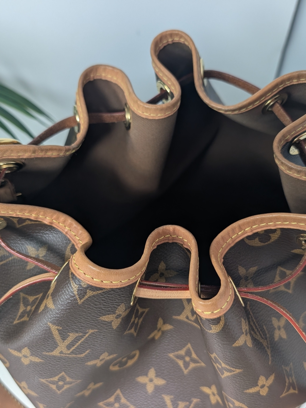 Louis Vuitton Brown‎ Monogram Noé Drawstring Bucket Bag - Picture 3 of 16